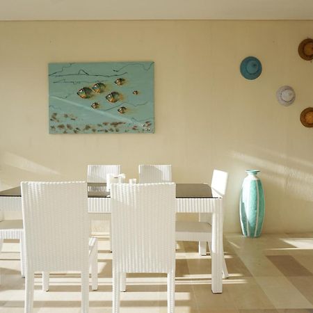 Villa Atas Pelangi Kuta  Exteriör bild