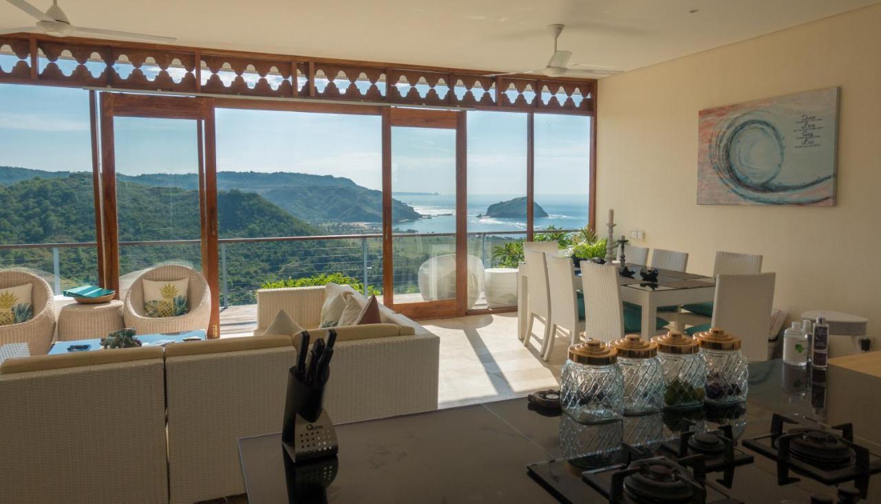 Villa Atas Pelangi Kuta  Exteriör bild