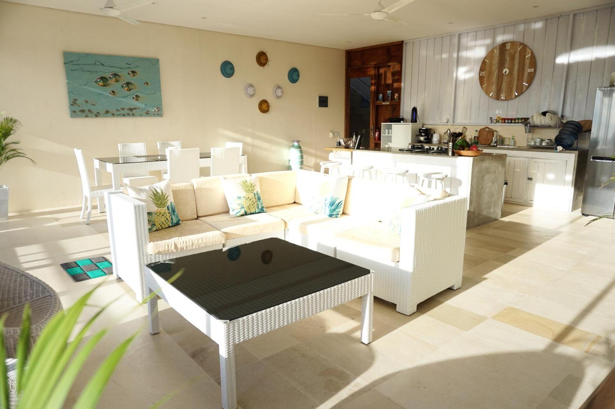Villa Atas Pelangi Kuta  Exteriör bild